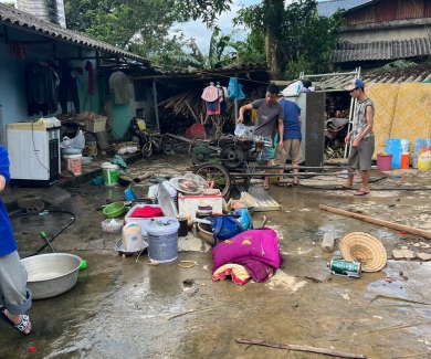 🌾 TẬP THỂ CÁN BỘ, GIÁO VIÊN, NHÂN VIÊN  TRƯỜNG PTDT BT THCS  TÂN LẬP HỖ TRỢ NHÀ DÂN, ĐỒNG NGHIỆP SAU  CƠN BÃO SỐ 10🌾